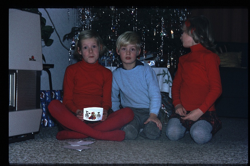 33.Delft dec 1970 Brigitte,Marion,Peter.JPG